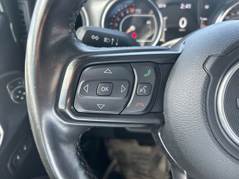 Used 2021 Jeep Gladiator Sport image 29