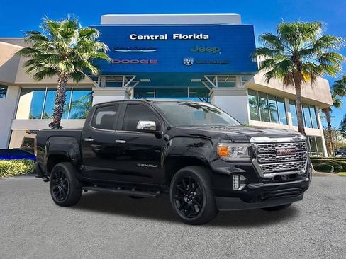 Used 2022 GMC Canyon Denali w/ Denali Black Edition Package image 2