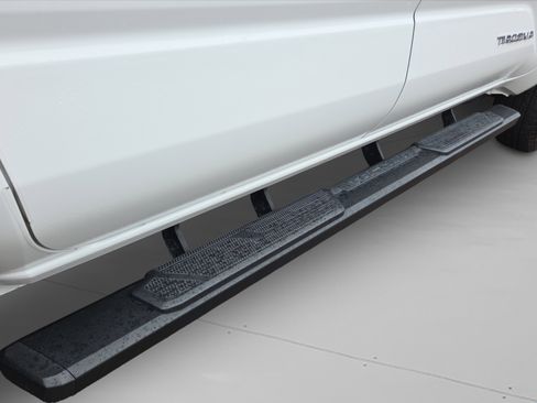 Used 2024 Toyota Tacoma SR5 image 25