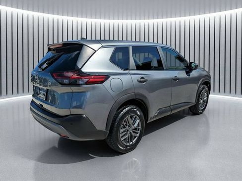 Used 2023 Nissan Rogue S FWD image 4