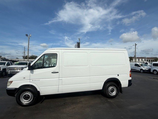 Used 2003 Dodge Sprinter 2500 RWD image 8