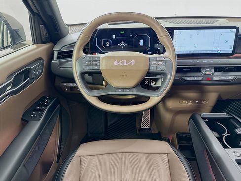 Used 2026 Kia EV9 GT-Line image 3