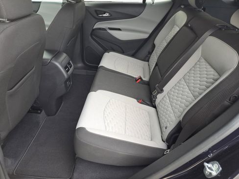 Used 2020 Chevrolet Equinox LS w/ LS Convenience Package image 12