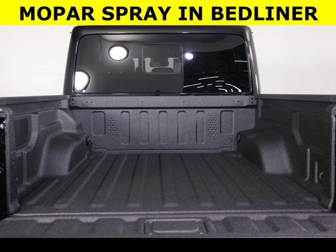 New 2025 Jeep Gladiator Rubicon image 12