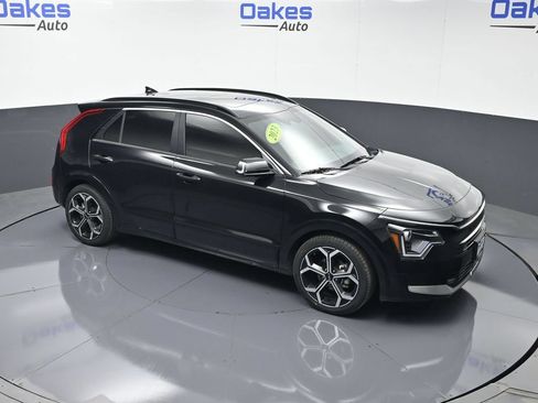 Certified 2023 Kia Niro EX Touring FWD image 45