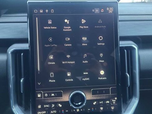 Used 2024 GMC Acadia Elevation image 29