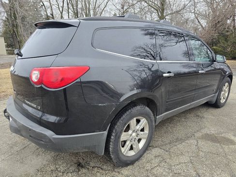 Used 2011 Chevrolet Traverse LT AWD/4WD image 6