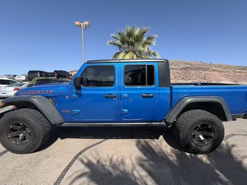 Used 2020 Jeep Gladiator Mojave AWD/4WD image 2