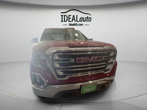 Used 2019 GMC Sierra 1500 SLT w/ X31 Off-Road Package AWD/4WD image 4