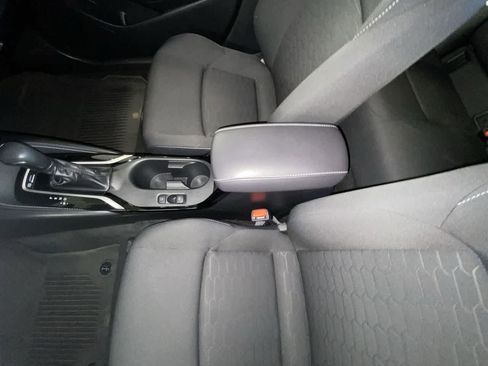 Certified 2025 Toyota Corolla Hatchback w/ SE Package image 20