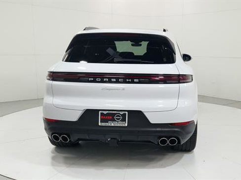 Used 2024 Porsche Cayenne S image 7