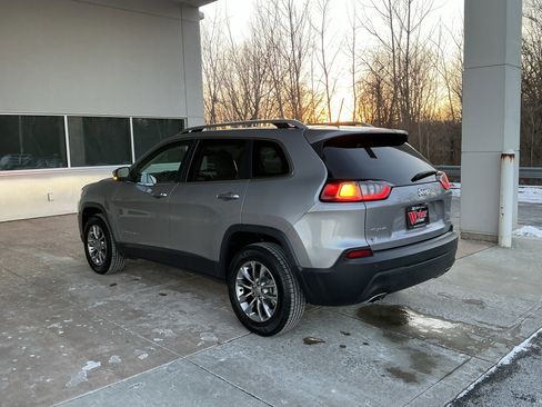 Used 2021 Jeep Cherokee Latitude Lux w/ Sun & Sound Group image 20