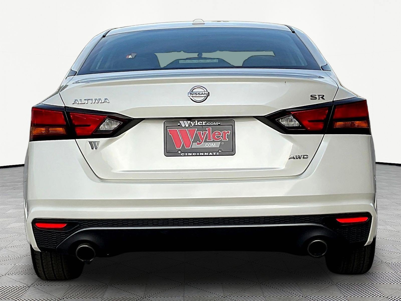 Used 2019 Nissan Altima 2.5 SR w/ SR Premium Package AWD/4WD image 5