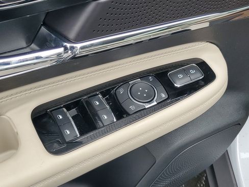 New 2026 Lincoln Corsair Premiere image 10