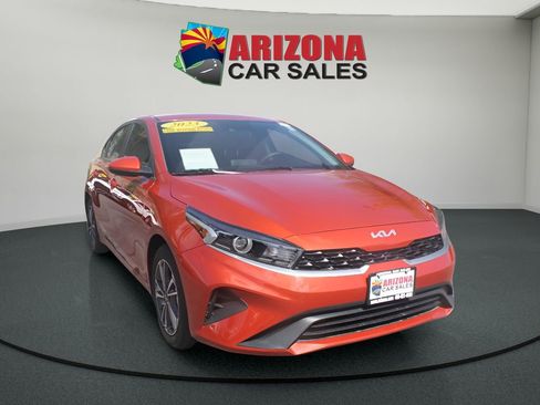 Used 2023 Kia Forte LXS image 5