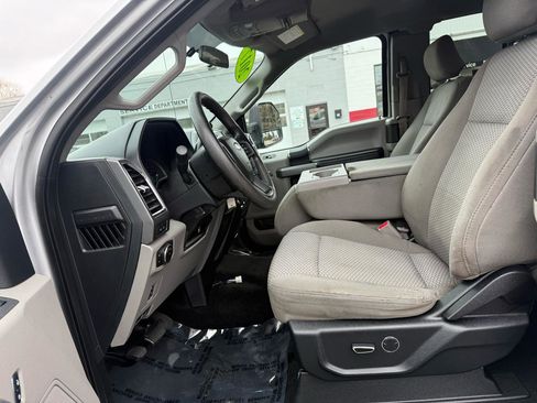 Used 2017 Ford F250 XLT w/ XLT Value Package image 26