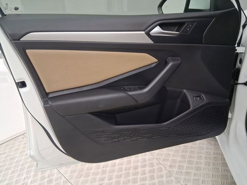 Used 2019 Volkswagen Jetta SE FWD image 23