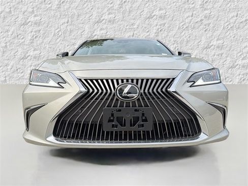 Used 2020 Lexus ES 350 w/ Premium Package image 8