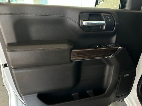 Used 2020 Chevrolet Silverado 1500 RST w/ Texas Edition image 11