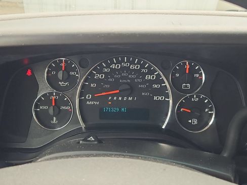 Used 2016 Chevrolet Express 3500 RWD image 15