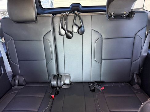 Used 2018 Chevrolet Suburban Premier image 7