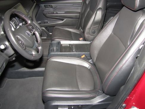 Certified 2023 Honda Odyssey Sport image 10