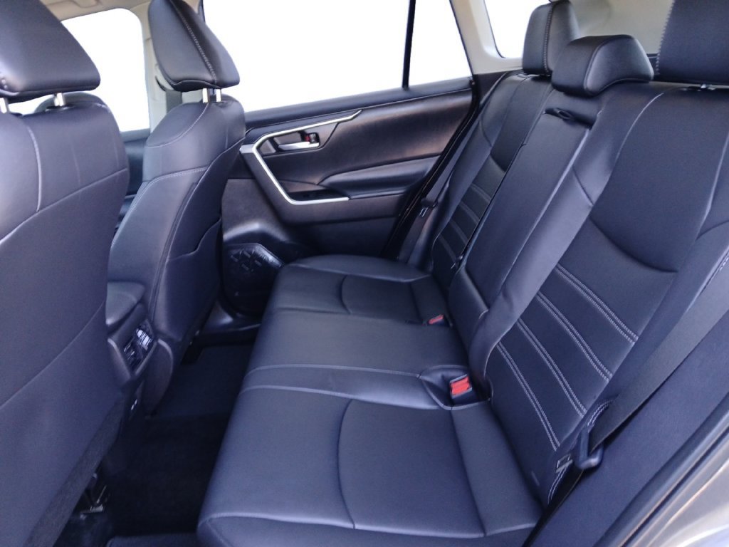 Used 2025 Toyota RAV4 XLE Premium FWD image 22