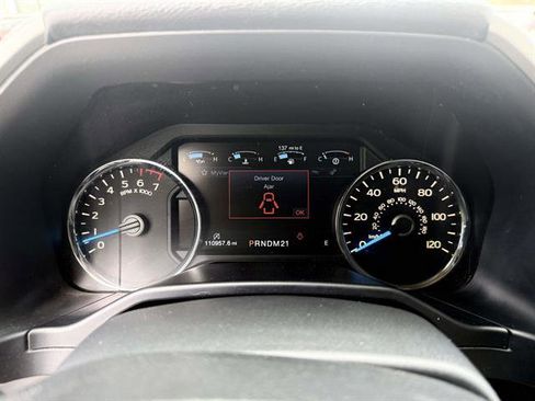 Used 2017 Ford F150 Lariat w/ Equipment Group 501A Mid RWD image 26