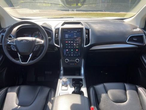 Used 2022 Ford Edge Titanium image 34