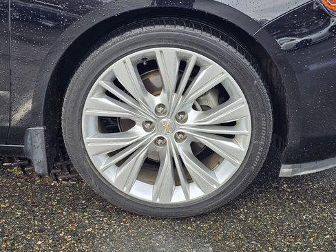 Used 2016 Chevrolet Impala LTZ w/ Enhanced Convenience Package image 9