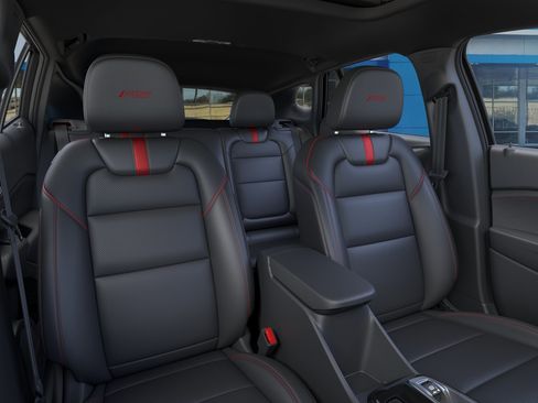 New 2026 Chevrolet Trax RS w/ Sunroof Package FWD image 17