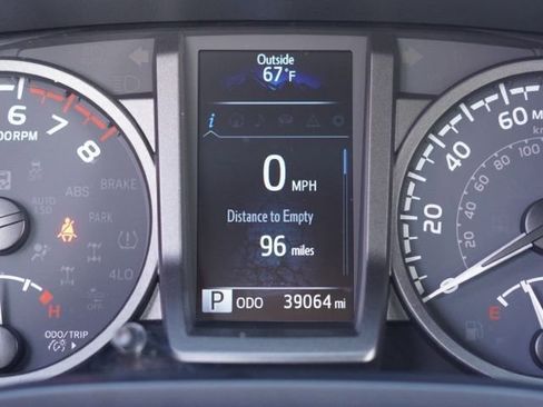 Used 2023 Toyota Tacoma TRD Off-Road w/ TRD Premium Off Road Package image 25