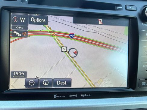 Used 2017 Toyota Highlander SE w/ Carpet Mat Package AWD/4WD image 22