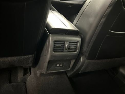 Used 2023 Nissan Rogue SV w/ SV Premium B Package AWD/4WD image 19