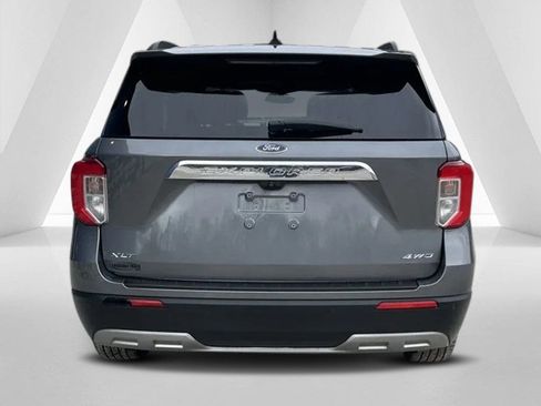 Used 2021 Ford Explorer XLT w/ Equipment Group 202A AWD/4WD image 6