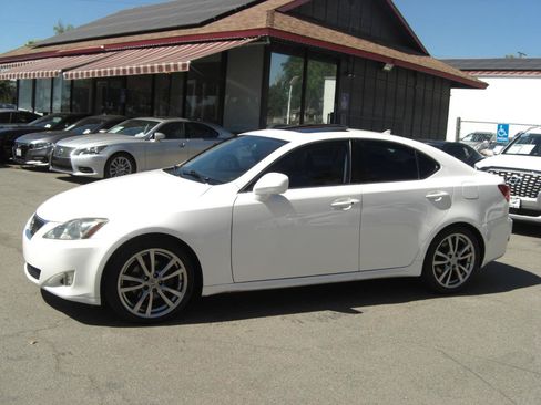 Used 2008 Lexus IS 250 RWD image 4