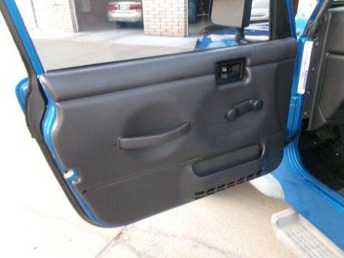 Used 2002 Jeep Wrangler Sport AWD/4WD image 15