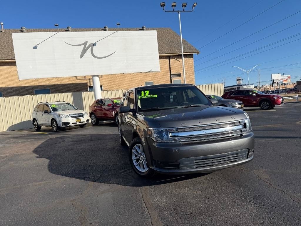 Used 2017 Ford Flex SE FWD image 1
