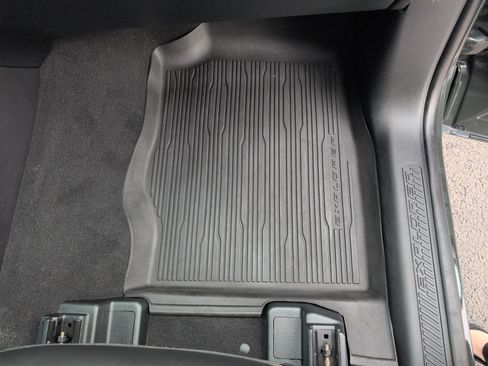 Used 2024 Ford Explorer XLT w/ Equipment Group 202A image 12