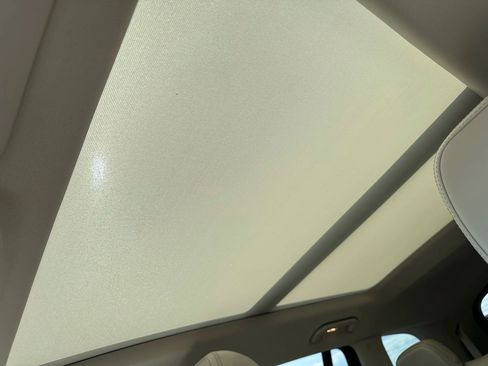 Used 2021 Mercedes-Benz GLS 450 4MATIC image 10