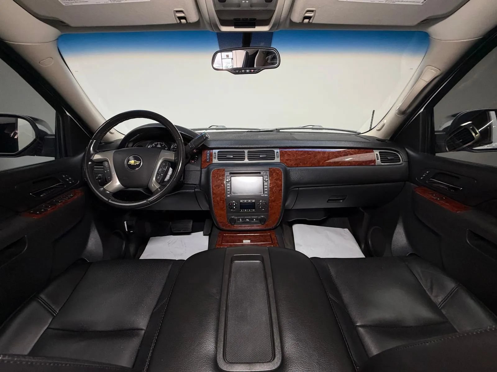 Used 2011 Chevrolet Avalanche LTZ RWD image 19