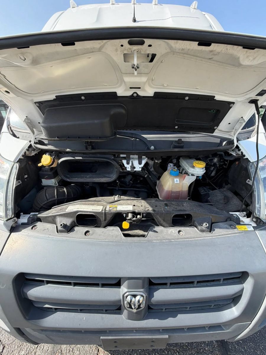 Used 2018 RAM ProMaster 2500 w/ Interior Convenience Group FWD image 17