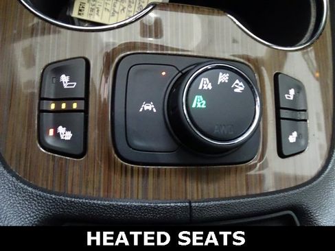 Used 2023 GMC Acadia SLE w/ Driver Convenience Package image 11