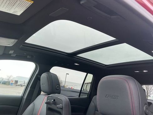 Used 2024 Chevrolet Traverse RS w/ LPO, Floor Liner Package image 33