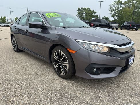 Used 2018 Honda Civic EX-T image 6