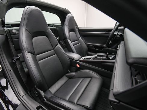Used 2022 Porsche 911 Targa 4S image 15