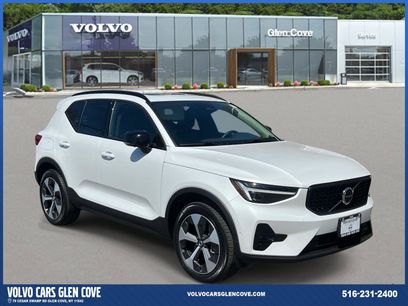 Used 2026 Volvo XC40 B5 Plus w/ Protection Package Premier