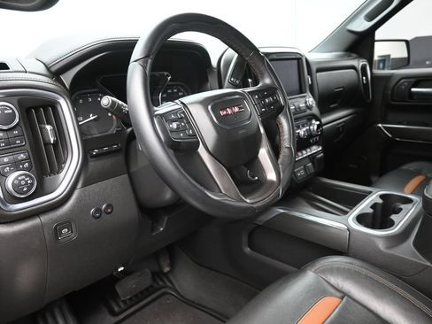 Used 2021 GMC Sierra 1500 AT4 w/ AT4 Premium Package AWD/4WD image 18