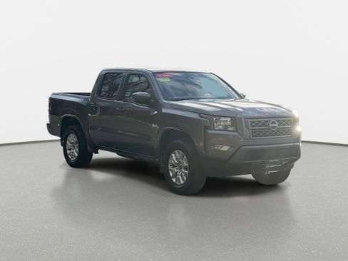 Certified 2023 Nissan Frontier SV w/ SV Convenience Package image 3