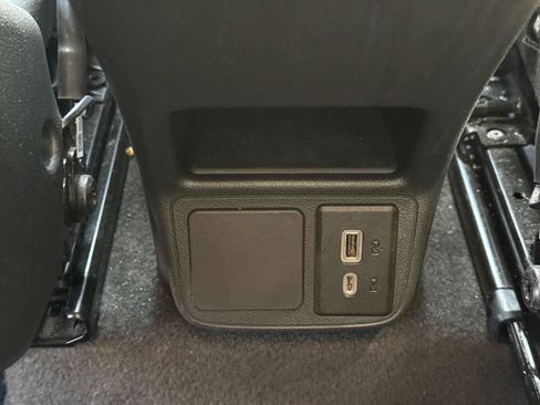 Used 2024 Buick Encore GX Sport Touring w/ Comfort Package image 17